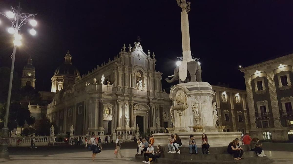 Casa Ferdinandea Appartement Catánia Buitenkant foto